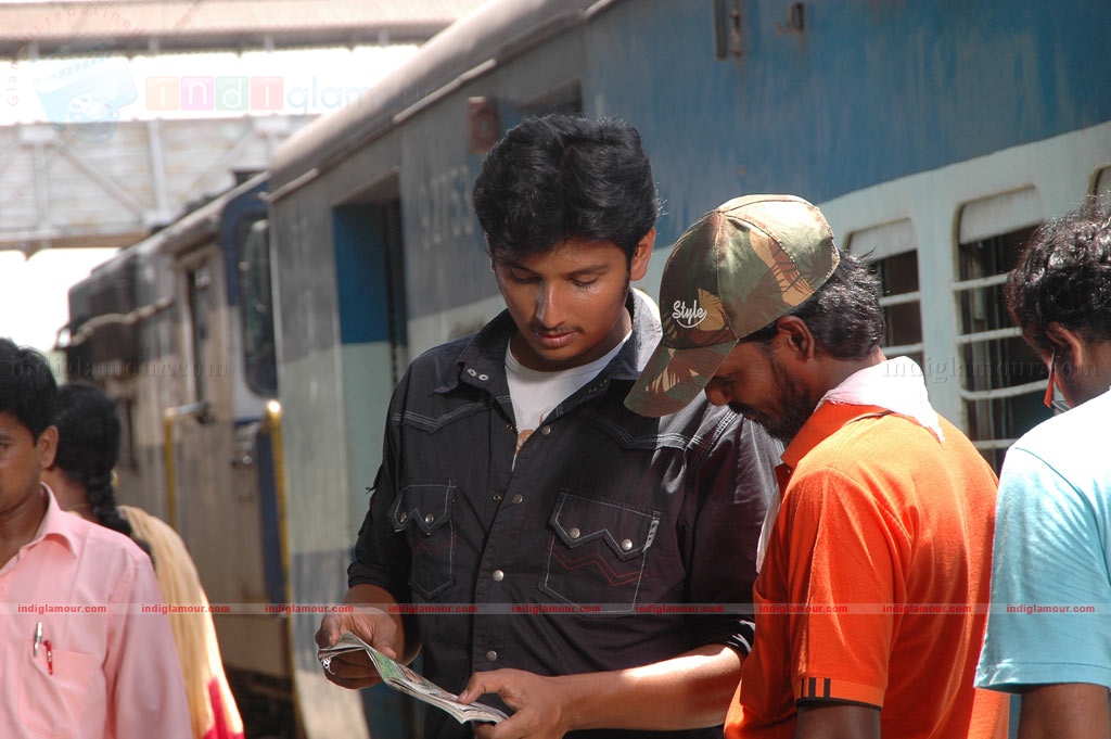 Kacheri Arambam Movie hd photo