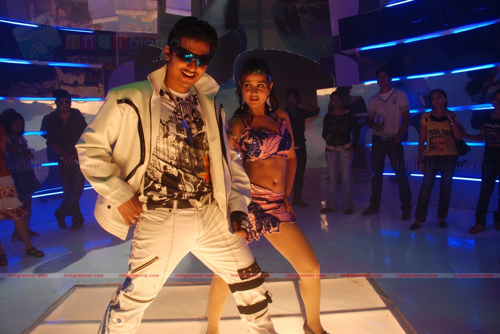 Kacheri Arambam Movie hd photo