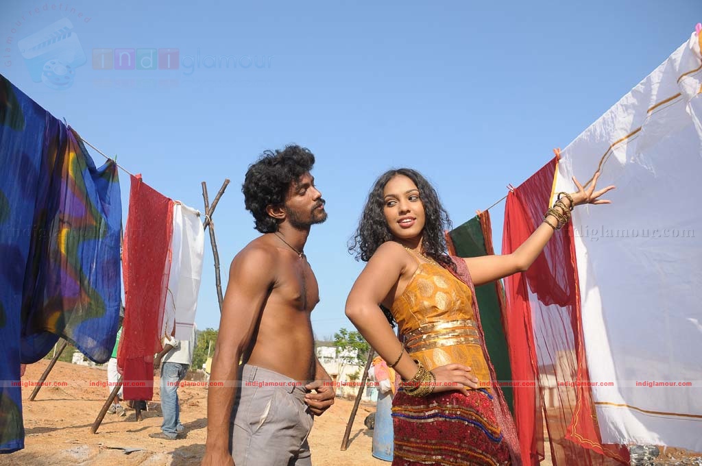 Maathiyosi Movie hd photo