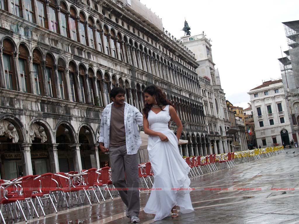MunDhinam Paartheney Movie hd photo