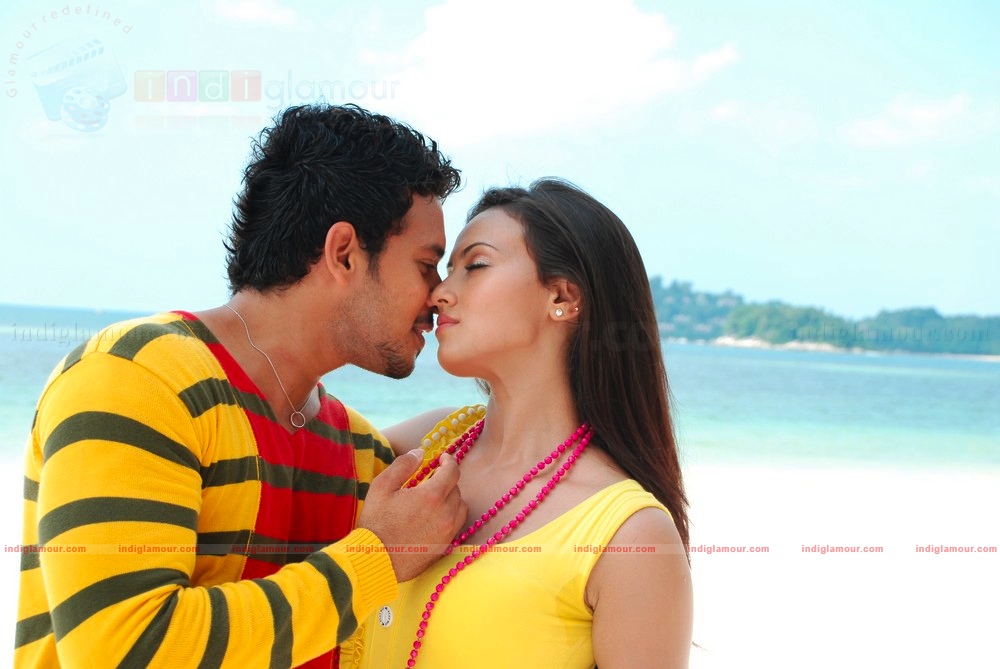 Thambikku Intha Ooru Movie hd photo