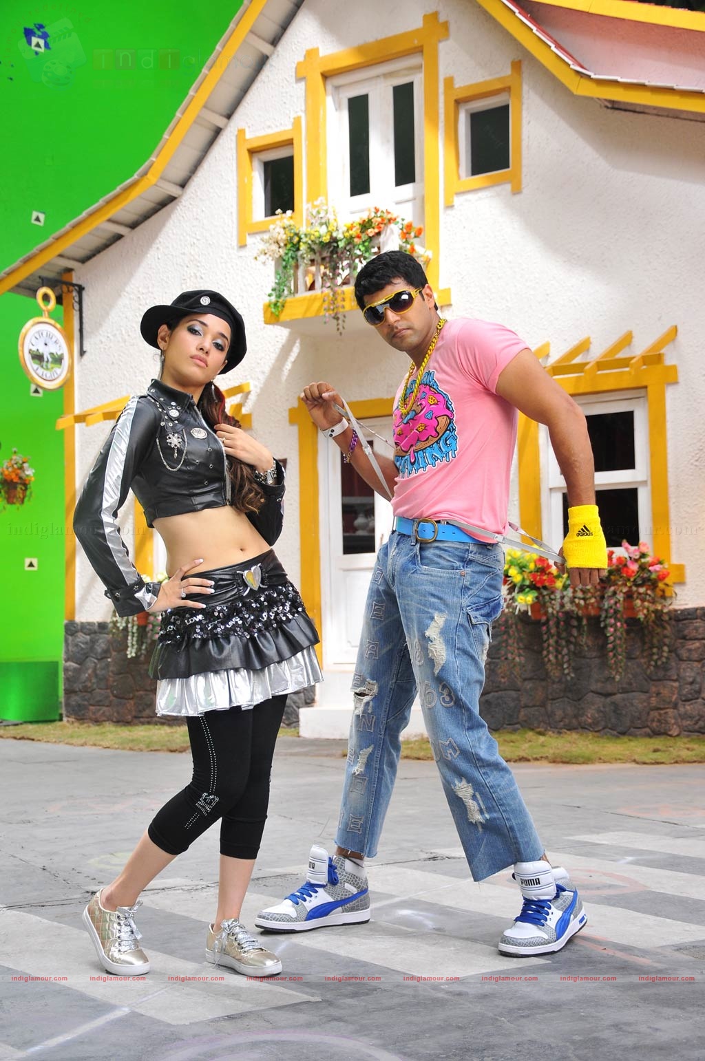 Thillalangadi Movie hd photo