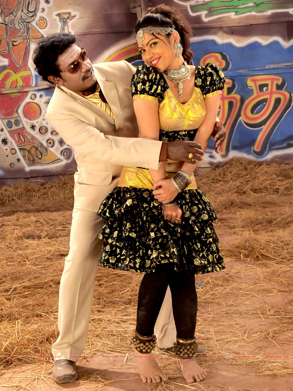 Ambasamuthirathil Ambani Movie hd photo