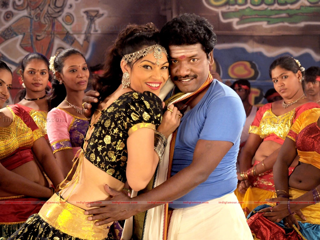 Ambasamuthirathil Ambani Movie hd photo