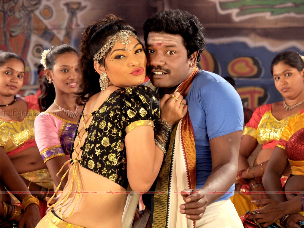 Ambasamuthirathil Ambani Movie hd photo