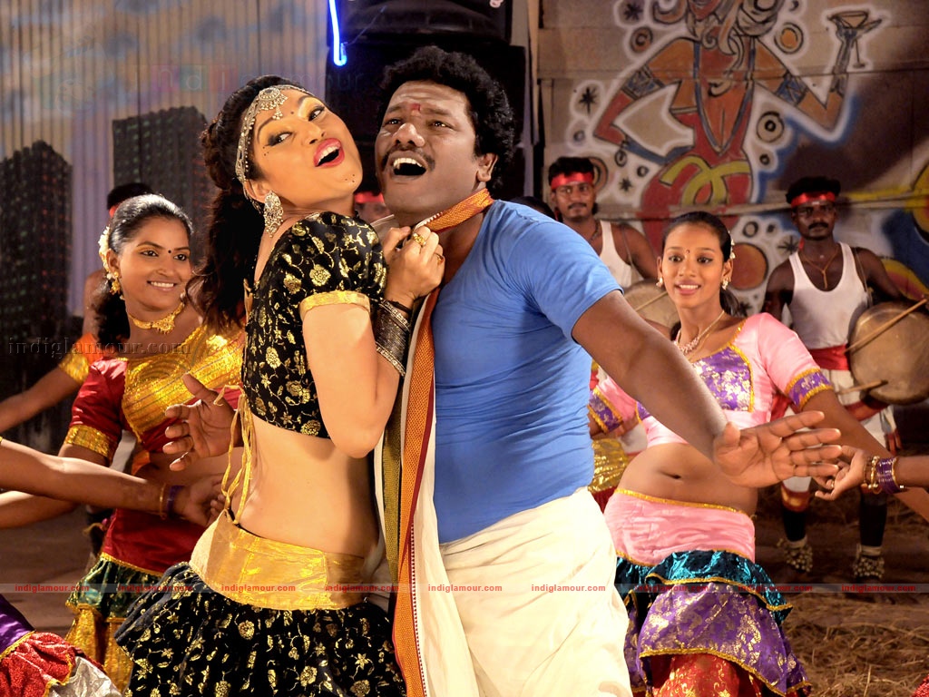 Ambasamuthirathil Ambani Movie hd photo