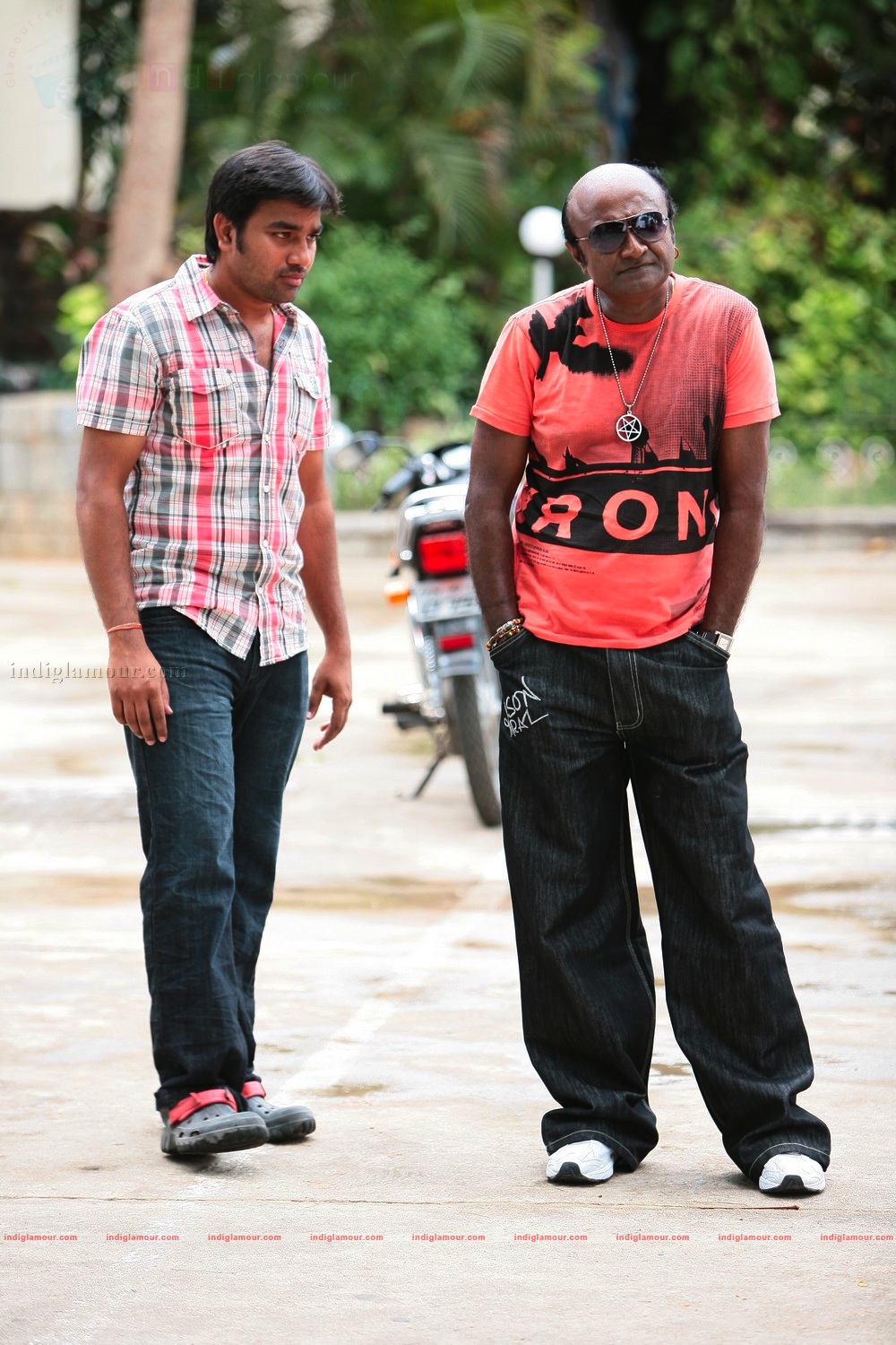 Tamizh Padam Movie hd photo