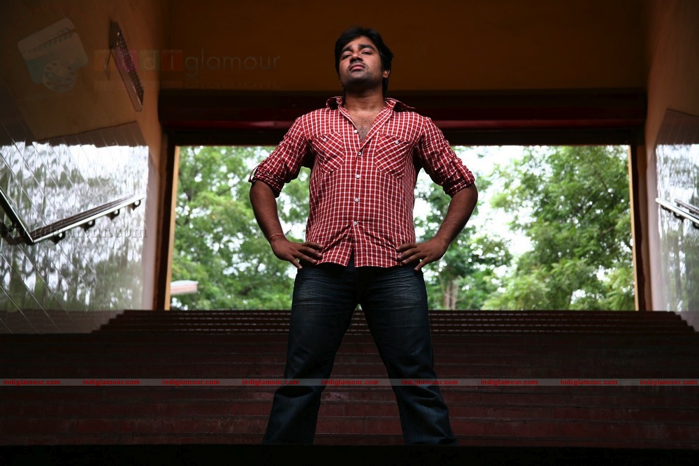 Tamizh Padam Movie hd photo
