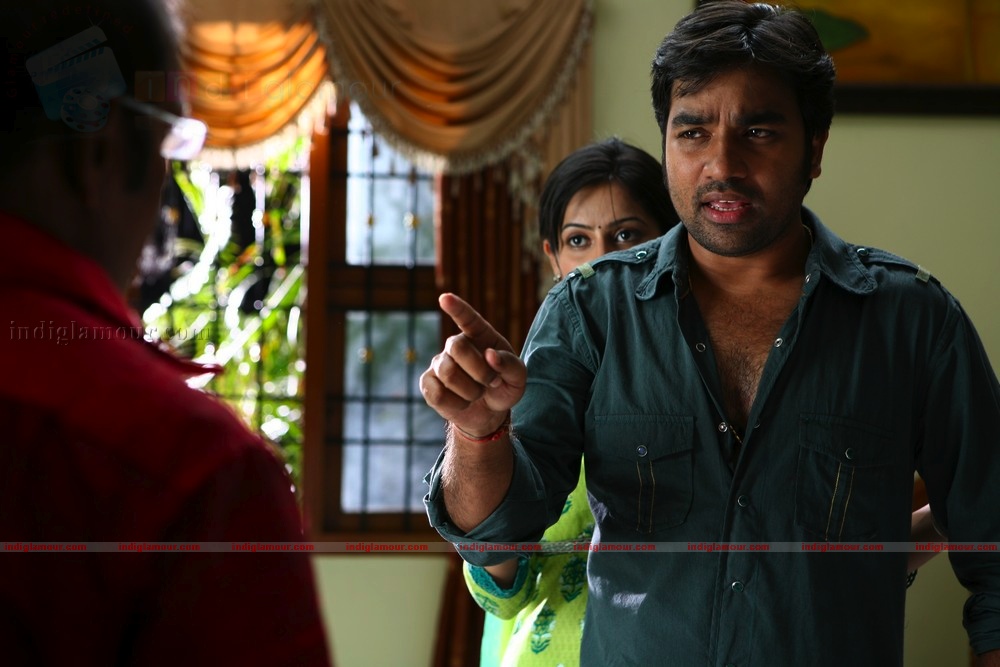 Tamizh Padam Movie hd photo