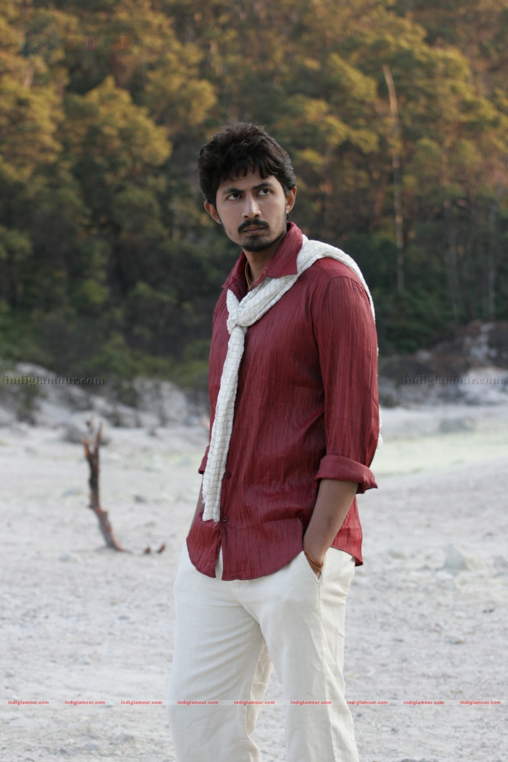 Kola Kolaya Mundhirika Movie hd photo