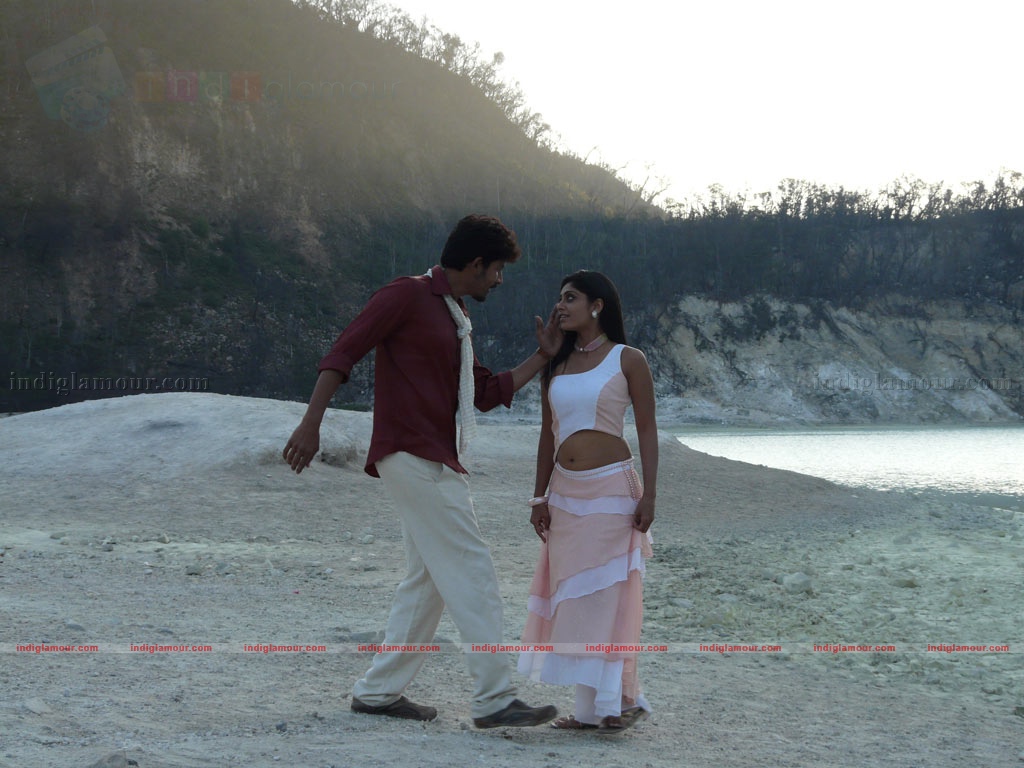 Kola Kolaya Mundhirika Movie hd photo