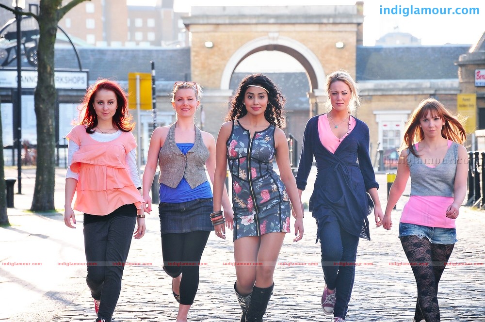 Chikku Bukku Movie hd photo