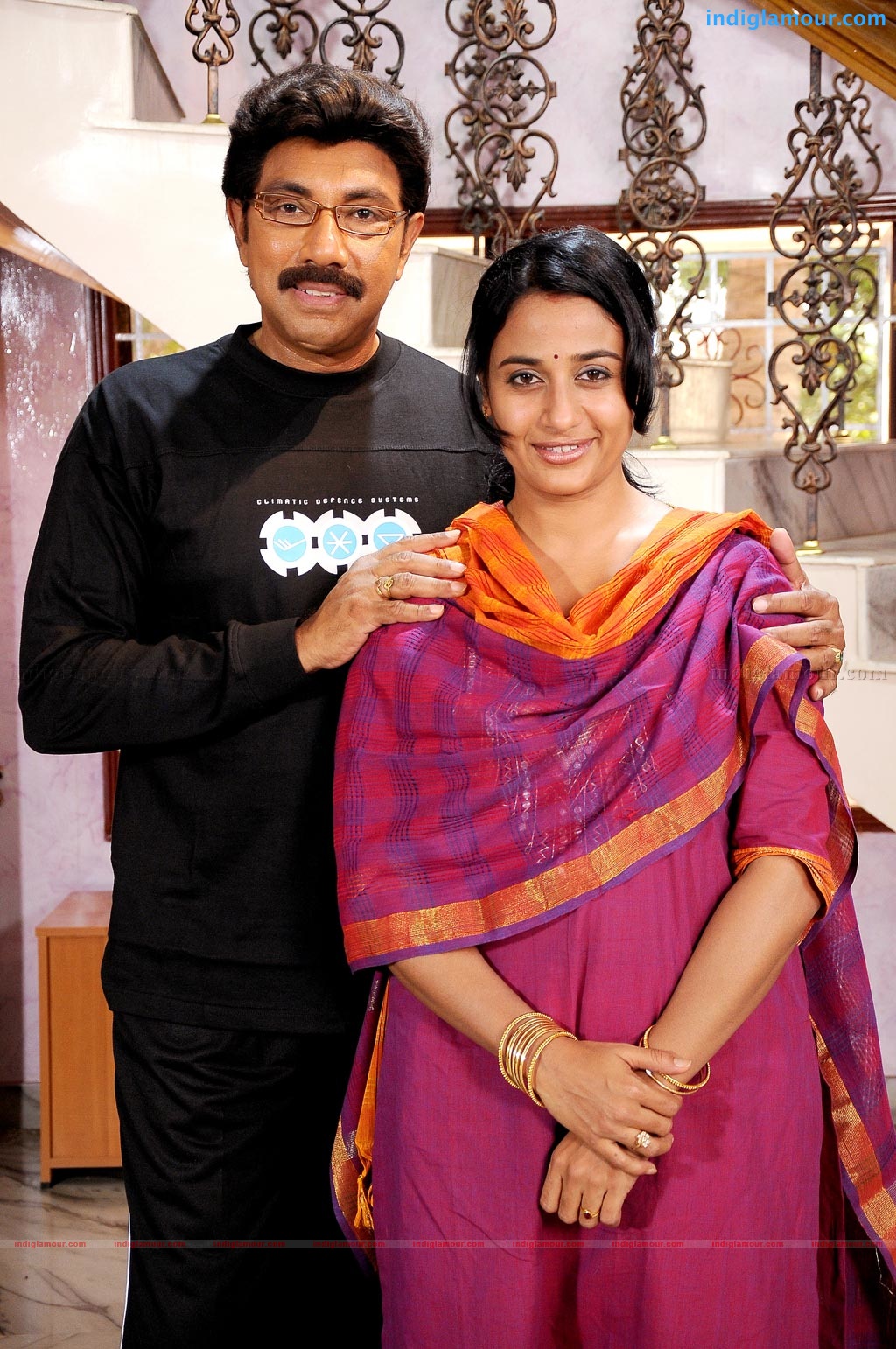 Irandumugam Movie hd photo