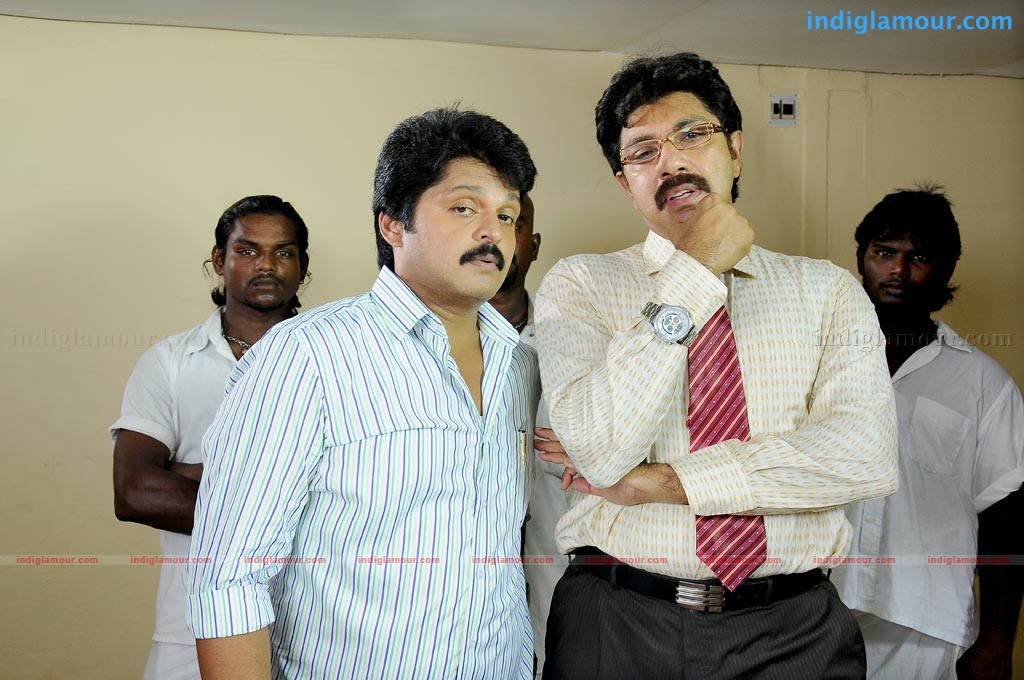 Irandumugam Movie hd photo