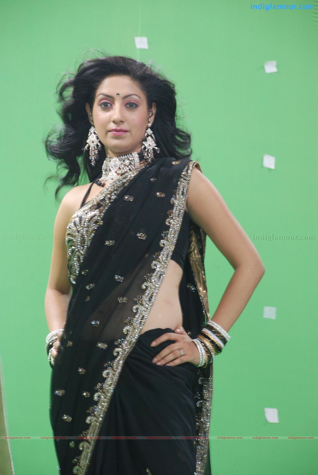 Naane Ennul Illai Movie hd photo