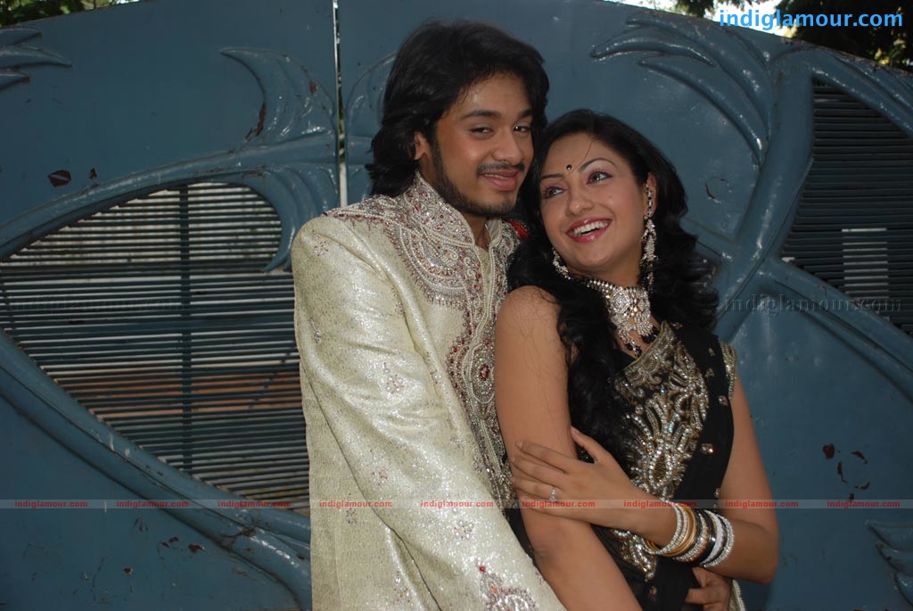 Naane Ennul Illai Movie hd photo