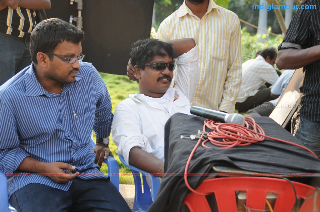 Kadhal Solla Vandhen Movie hd photo