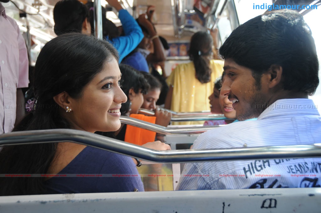 Kadhal Solla Vandhen Movie hd photo