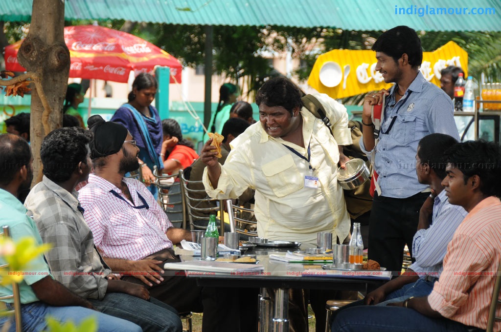 Kadhal Solla Vandhen Movie hd photo
