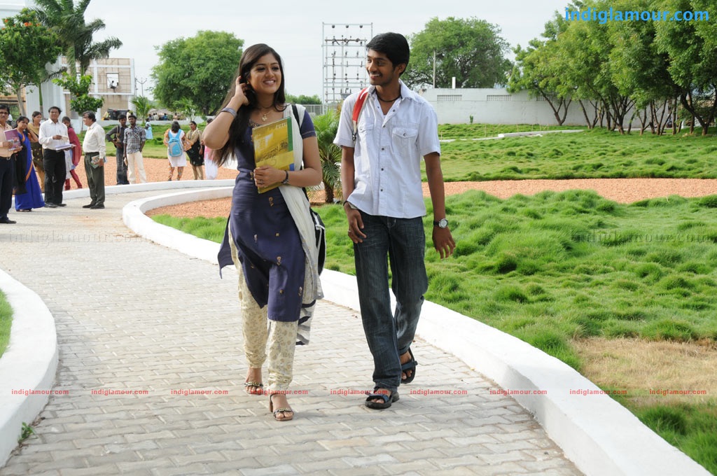 Kadhal Solla Vandhen Movie hd photo