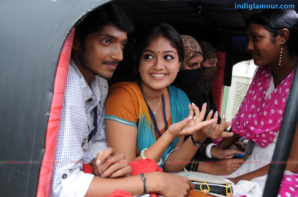Kadhal Solla Vandhen Movie hd photo