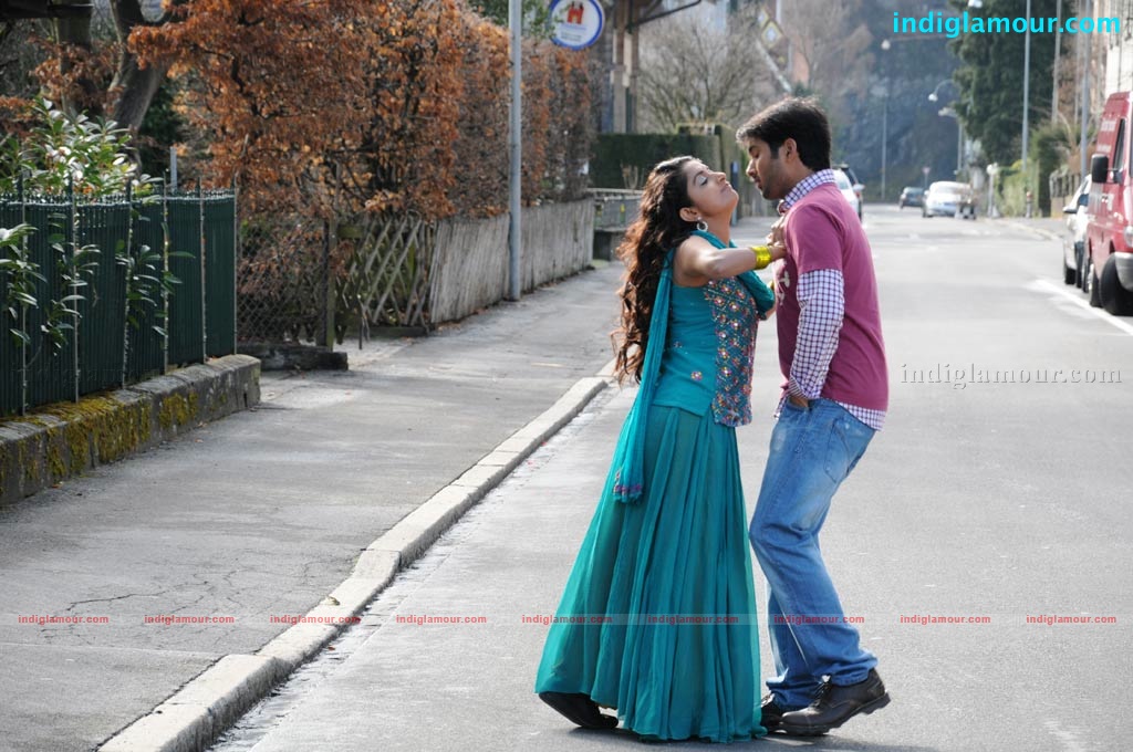 Penn Singam Movie hd photo
