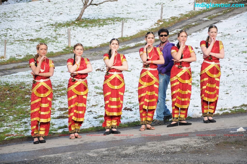 Penn Singam Movie hd photo
