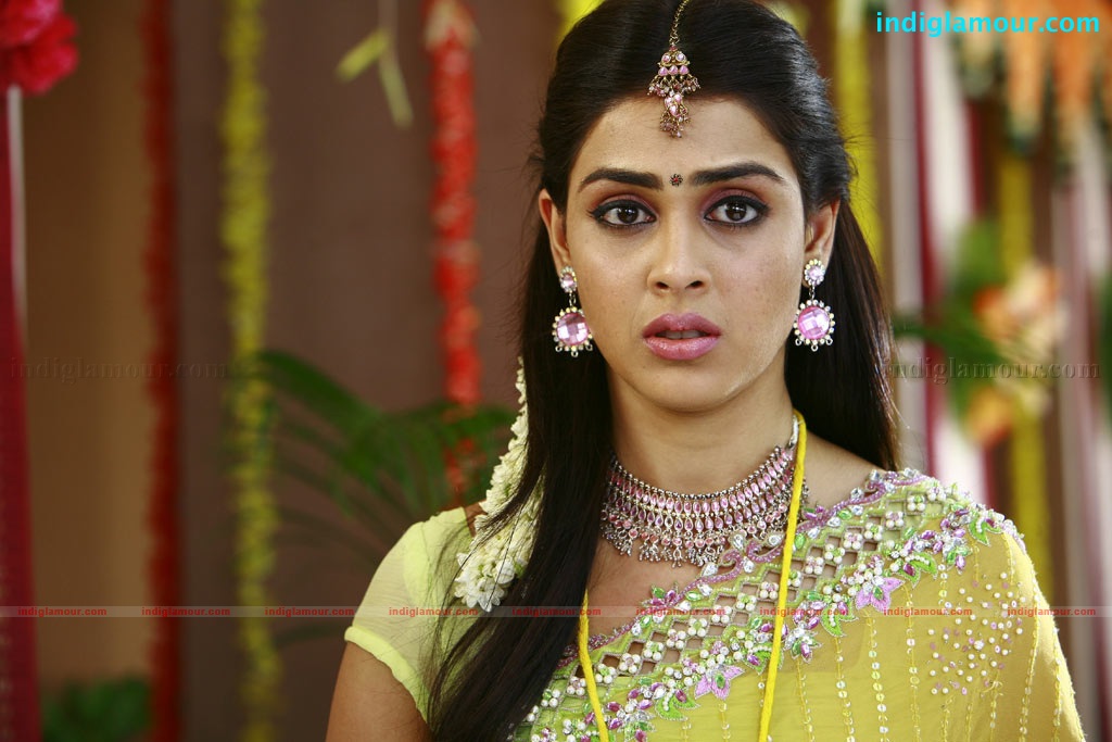 Uthama Puthiran Movie hd photo