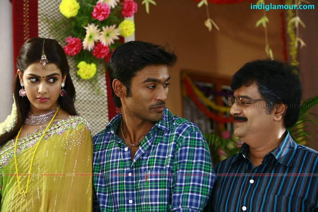 Uthama Puthiran Movie hd photo