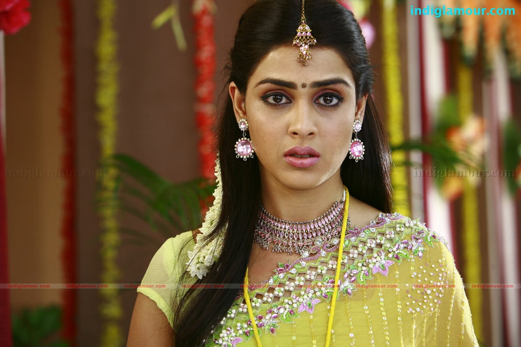 Uthama Puthiran Movie hd photo