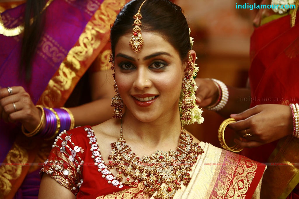 Uthama Puthiran Movie hd photo