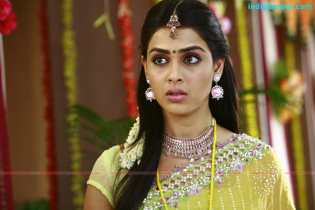 Uthama Puthiran Movie hd photo
