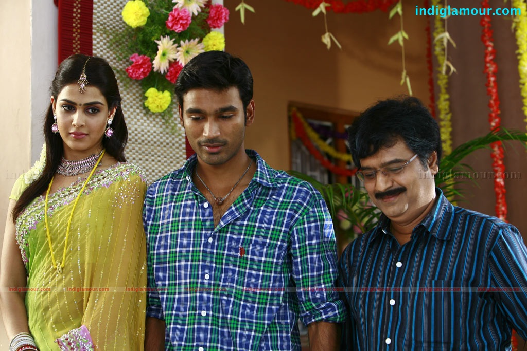 Uthama Puthiran Movie hd photo