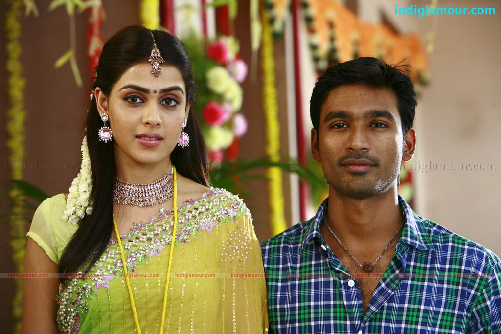 Uthama Puthiran Movie hd photo