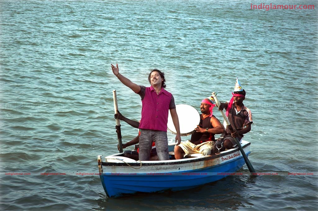 Naane Varuven Movie hd photo