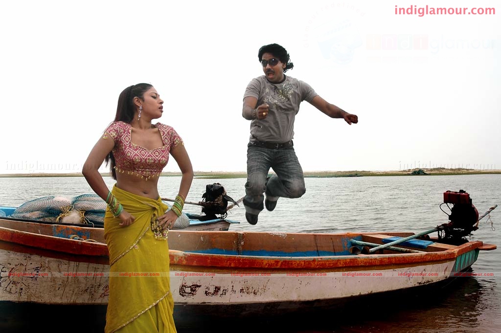 Naane Varuven Movie hd photo
