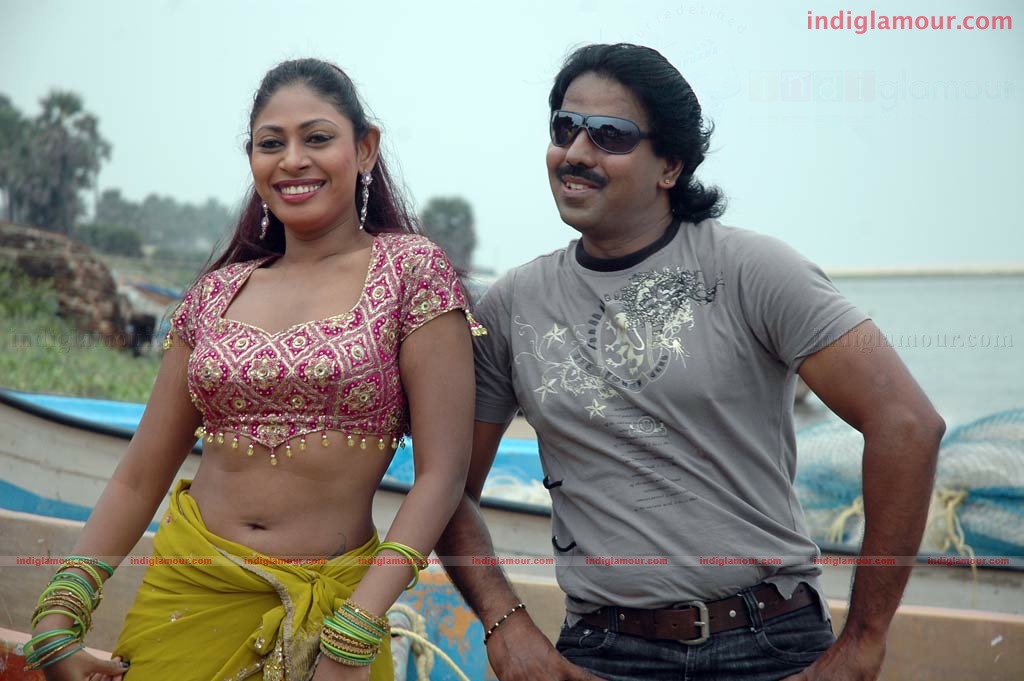 Naane Varuven Movie hd photo