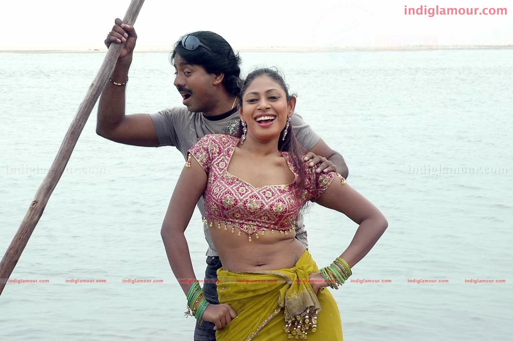 Naane Varuven Movie hd photo