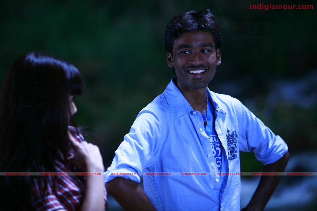 Uthama Puthiran Movie hd photo