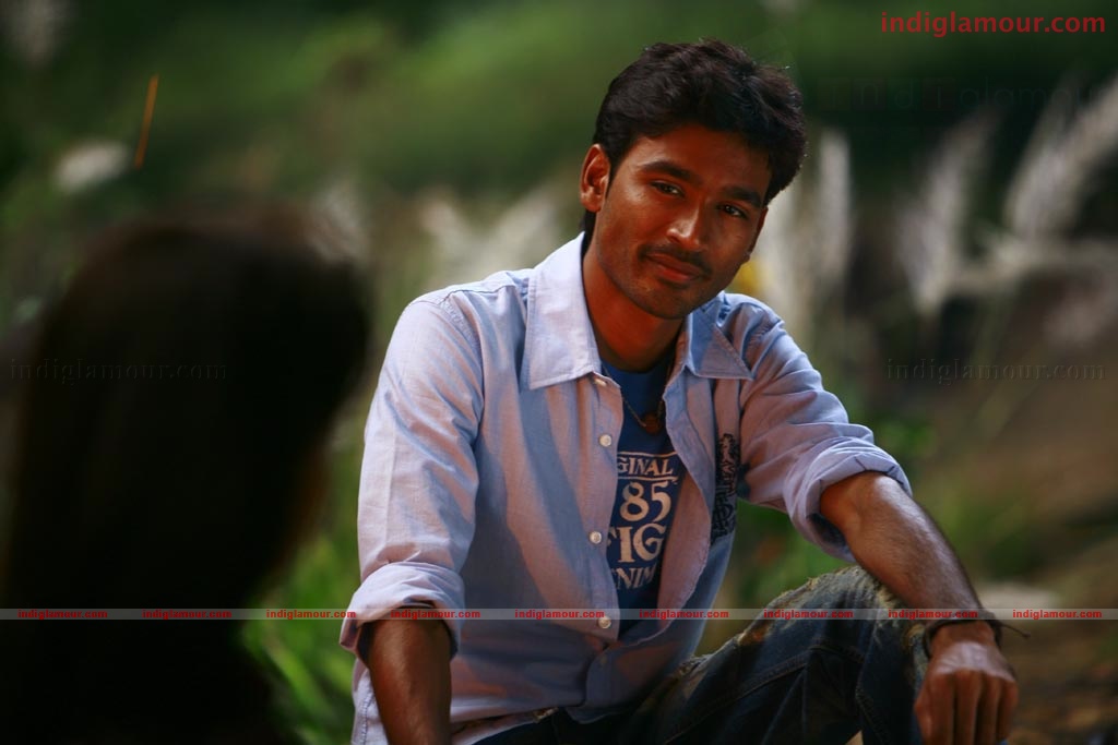 Uthama Puthiran Movie hd photo