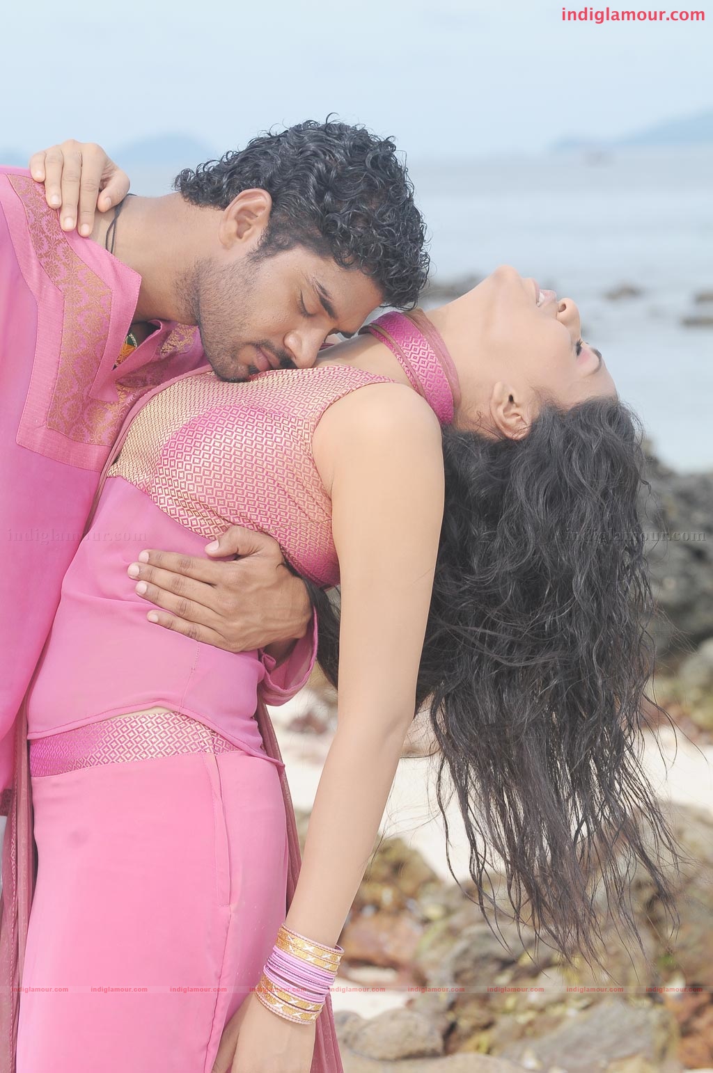 Yathumagi Movie hd photo