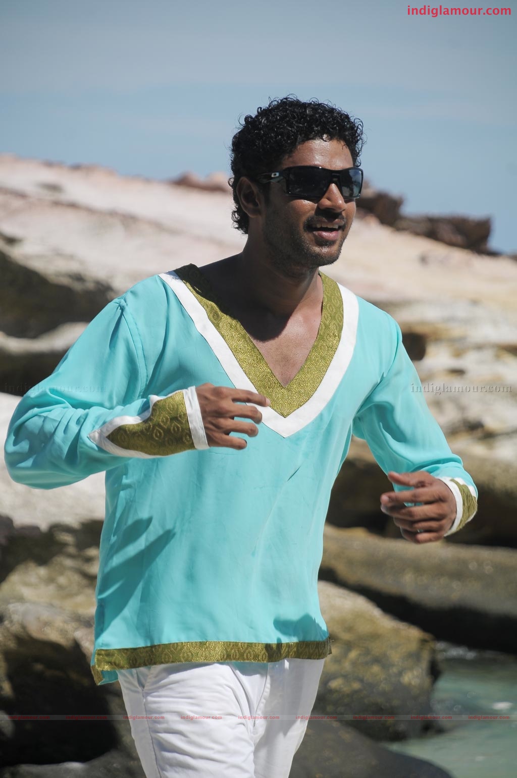 Yathumagi Movie hd photo
