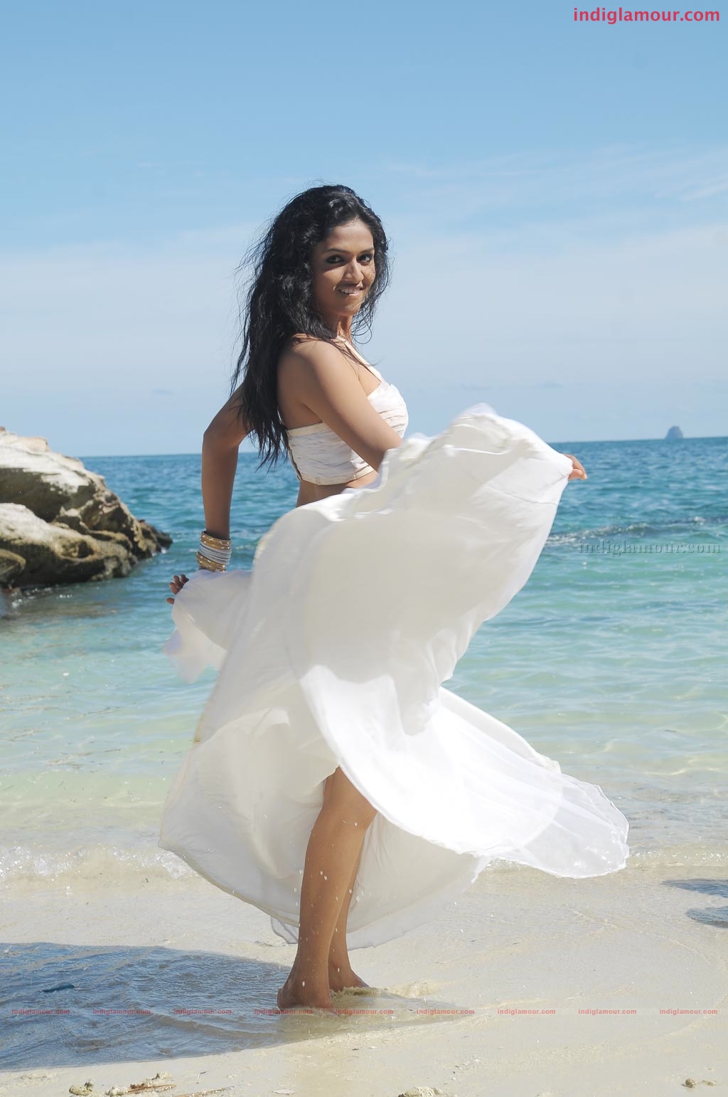 Yathumagi Movie hd photo