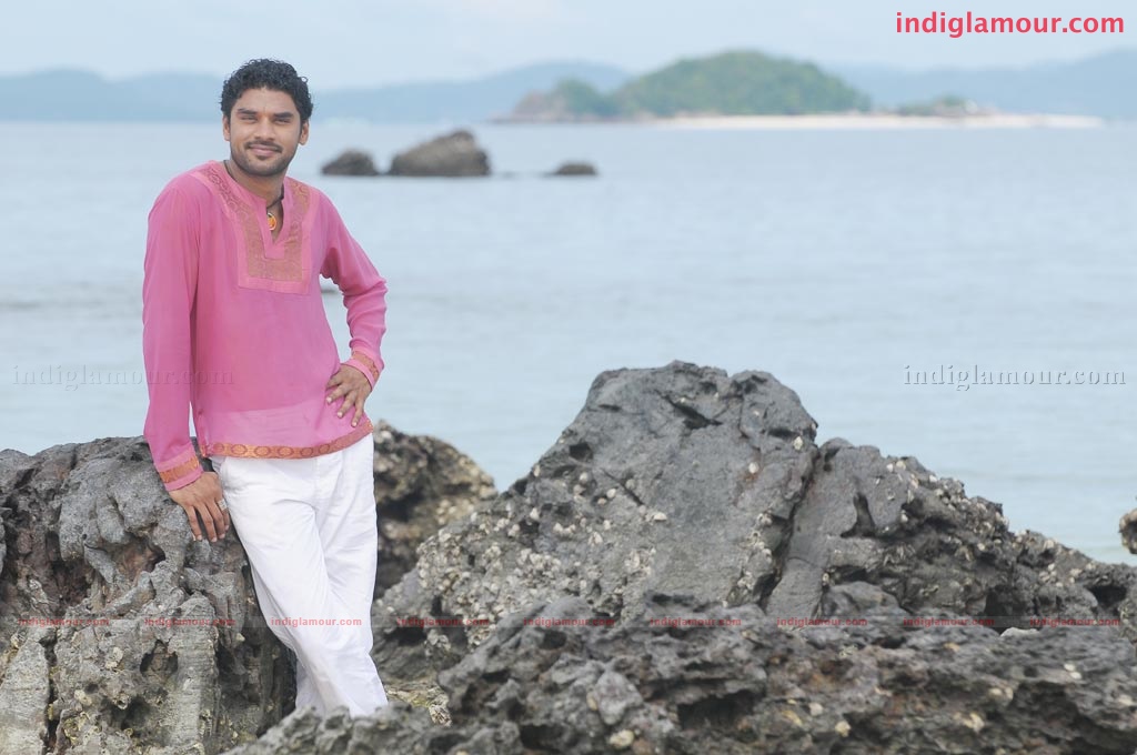Yathumagi Movie hd photo