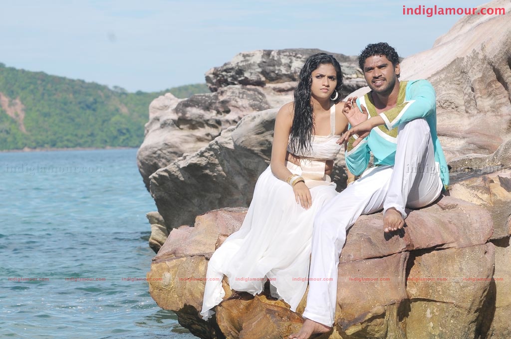 Yathumagi Movie hd photo