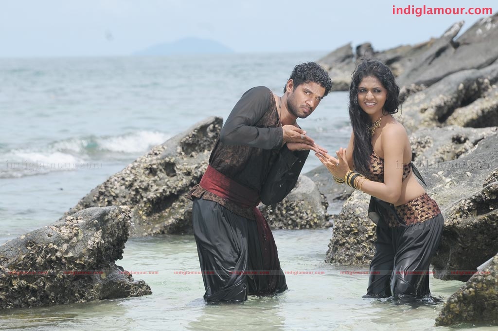 Yathumagi Movie hd photo