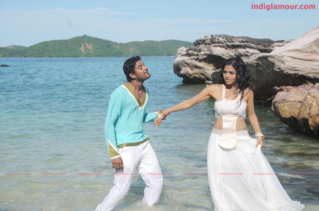 Yathumagi Movie hd photo