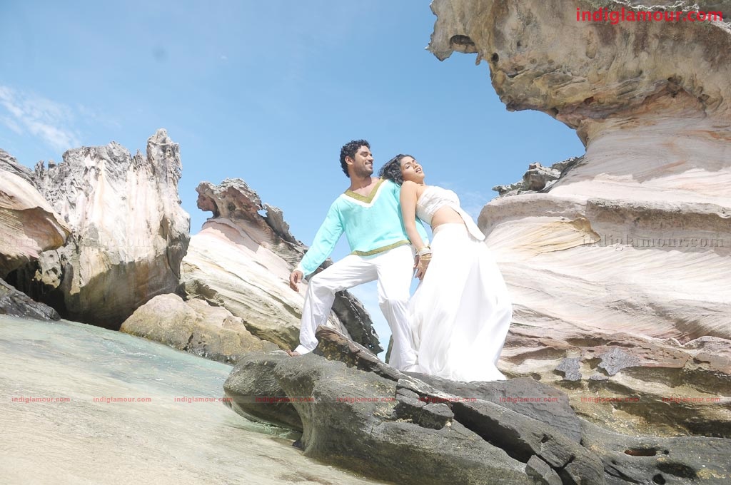 Yathumagi Movie hd photo