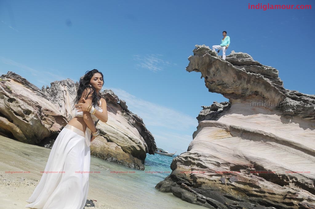 Yathumagi Movie hd photo
