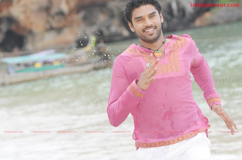 Yathumagi Movie hd photo